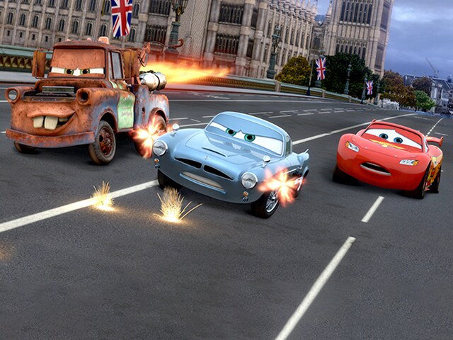 Mater, Finn McMissile, & Lightning McQueen on a high speed pursuit in England